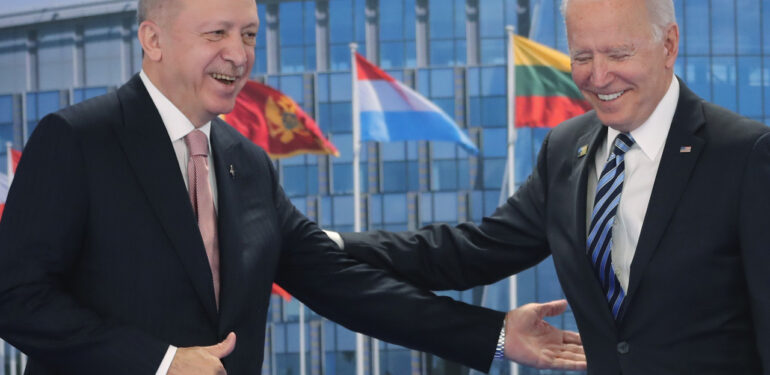 Cumhurbaşkanı Erdoğan-Joe Biden görüşmesinin saati belli oldu