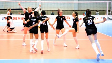 İşitme Engelliler Kadın Voleybol Milli Takımı, Avrupa ikincisi oldu!