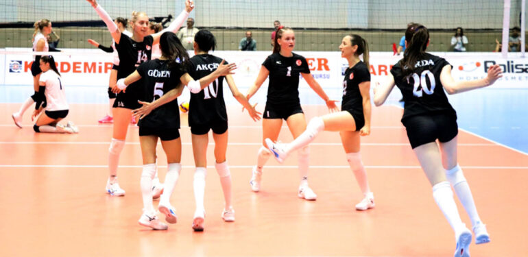 İşitme Engelliler Kadın Voleybol Milli Takımı, Avrupa ikincisi oldu!