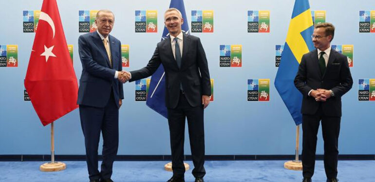 Litvanya’da 3’lü görüşme başladı! İsveç kararı ne olacak?