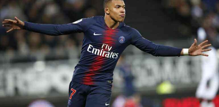 Mbappe’den 700 milyon Euro’luk teklife red