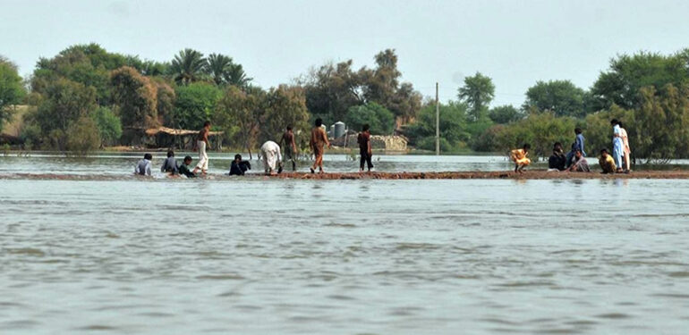 Pakistan’da muson yağmurları nedeniyle can kaybı 80’e yükseldi!