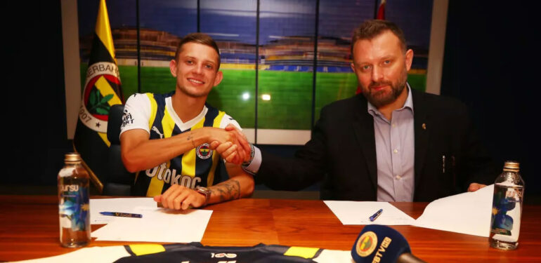 Sebastian Szymanski resmen Fenerbahçe’de!