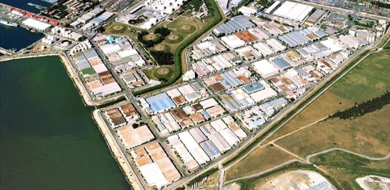 Ticaret Bakanlığı, Mersin Serbest Bölgesi’ndeki taşınmazı kullanıma sunmak için ilana çıktı