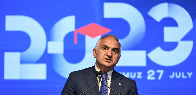 Turizmden 6 ayda 21,7 milyar dolar gelir…