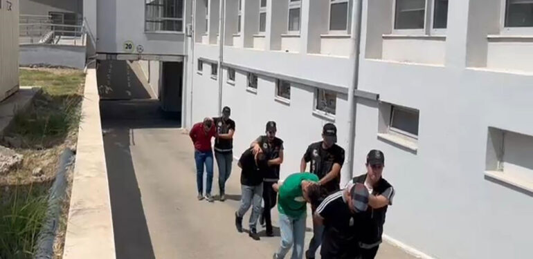 Adana’da büyük uyuşturucu vurgunu