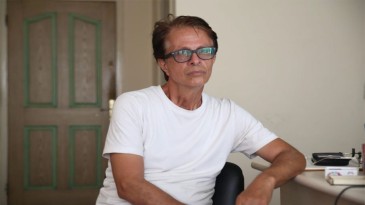 Barış için yürüyen İranlı gezgin akademisyen Mersin’de soyuldu