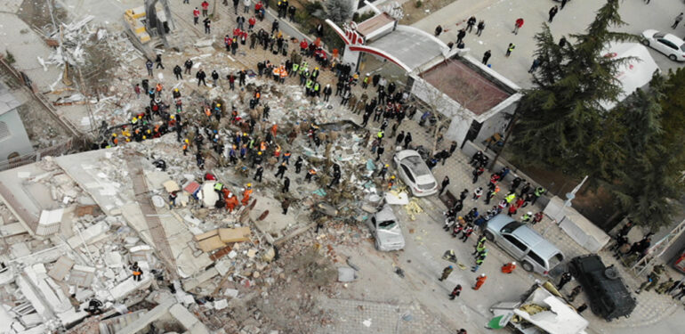 Hataylı depremzede yurttaşlar dernek kuruyor