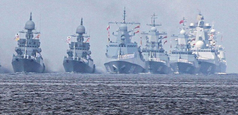 Rus donanması, Baltık Denizi’nde tatbikata başladı