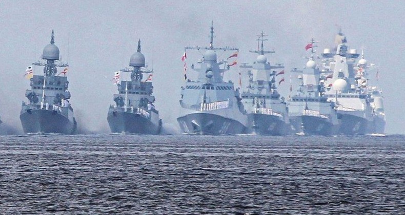 Rus donanması, Baltık Denizi’nde tatbikata başladı