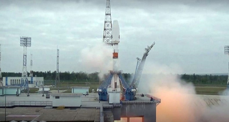 Rusya 47 yıl sonra ilk defa Ay’a uzay aracı gönderdi