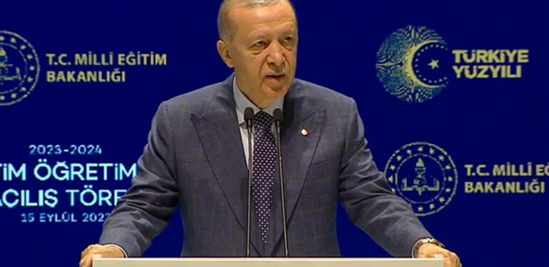 Erdoğan’dan ücretli öğretmenlere “zam” açıklaması