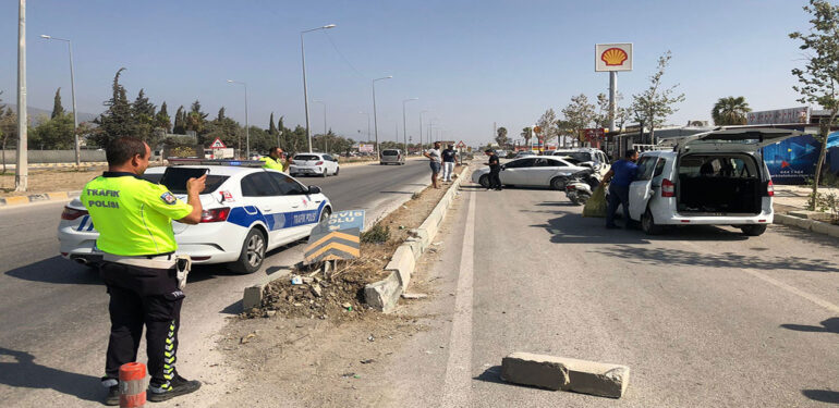 Hatay’da kamyonet kazası: 4 yaralı