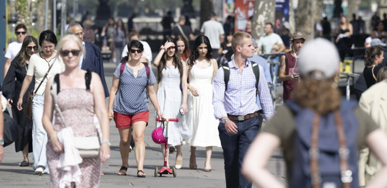İngiltere’de yılın sıcaklık rekorunun bu hafta kırılacağı tahmin ediliyor