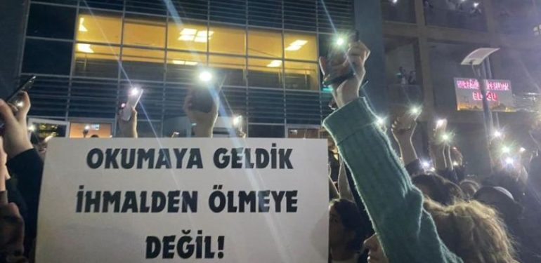 Öğrenciler “Zeren Ertaş” için ayakta…