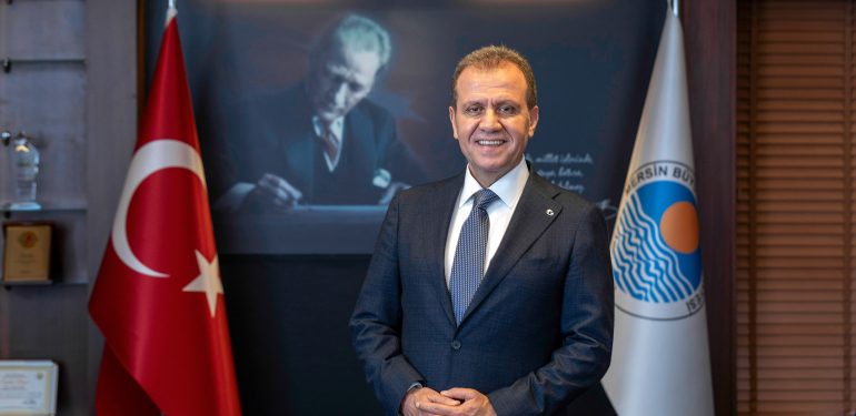 Vahap Seçer’den “Cumhuriyet” mesajı