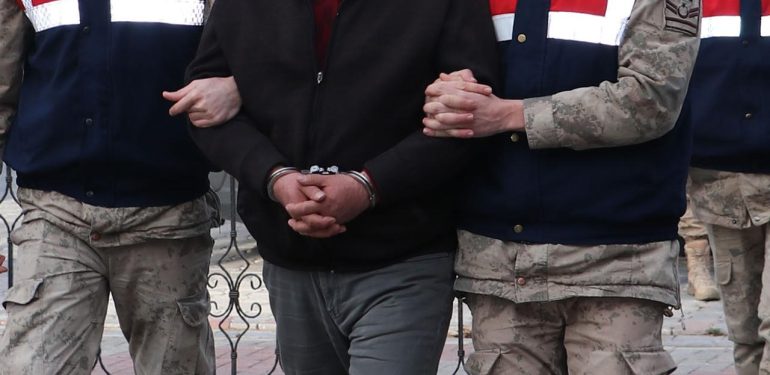 Adana’da, başkanın kızının güzellik merkezine silahlı saldırıya 3 tutuklama