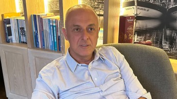 Ümit Özlale, İYİ Parti’ye ‘istifa resti’ çekti