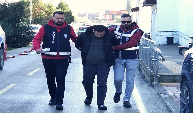 Adana’da Evinde 13 Ruhsatsız Tabanca Ele Geçirilen Şahıs Gözaltına Alındı