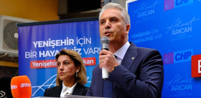 #YerelSeçim2024 | CHP’li Ahmet Arıcan Yenişehir için adaylık başvurusunu yaptı