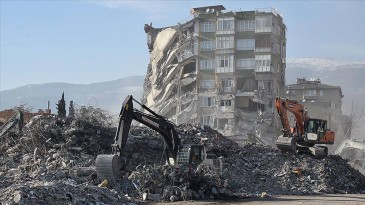 Depremlerden Etkilenen 11 Kentin Suyuna İlişkin Rapor Açıklandı : Adana’da 9 İlçeden Alınan 30’dan Fazla Örnekten 2’si Kirli Çıktı