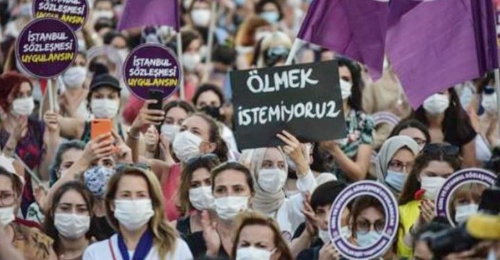 Mersin Mezitli’de kadın öğretmene saldırı