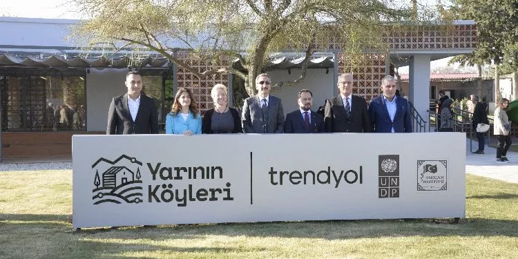 Trendyol ve UNDP İşbirliğiyle Düzenlenen ‘Yarının Köyleri’ Projesi Kapsamında Adana’da Kürkçüler Dijital Merkezi açıldı