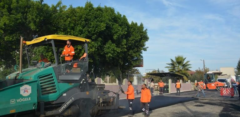 Yenice’de Asfaltlama Çalışmaları Sürüyor