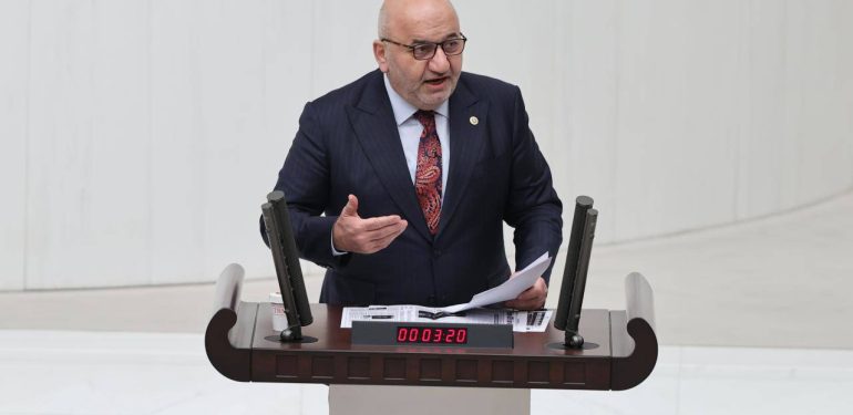 Meclis konuşmaları esnasında rahatsızlanan Saadet Partili Hasan Bitmez vefat etti