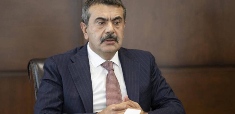 TÜSİAD :”Cemaat ve Tarikatlara Eğitim Sisteminde Yer Olmaması Gerekir”