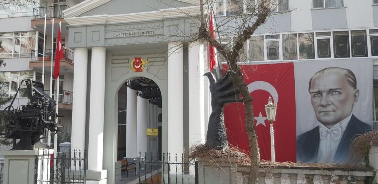 Gazeteciler 10 Ocak’ı Kutlayamıyor
