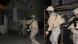 Tarsus’ta suç şebekesi çökertildi: 3 tutuklama
