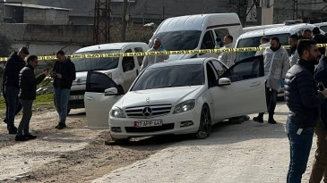 Gaziantep’te Bir Erkek Eşini ve İki Kayınbiraderini Öldürdü