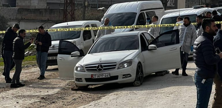 Gaziantep’te Bir Erkek Eşini ve İki Kayınbiraderini Öldürdü