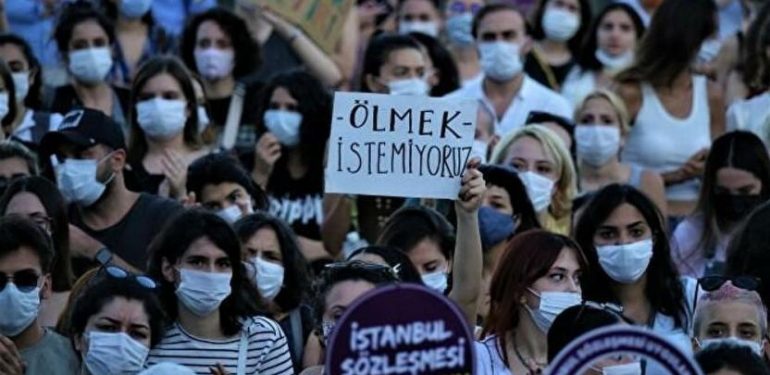 Türkiye  2023’te 424 Kadın Katletti