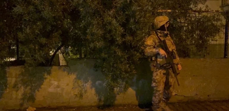 Mersin’de Uyuşturucu Satıcılarına Yönelik “Şafak Operasyonu”