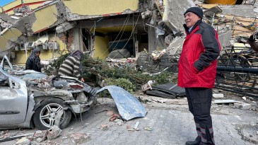 Seyhan Belediye Başkanı Akay 6 Şubat Depremiyle İlgili Mesaj Yayınladı
