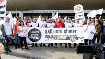 Dr. Suntur, “Devletin Memuruna Atılan Yumruk Aslında Devlete Atılmıştır”
