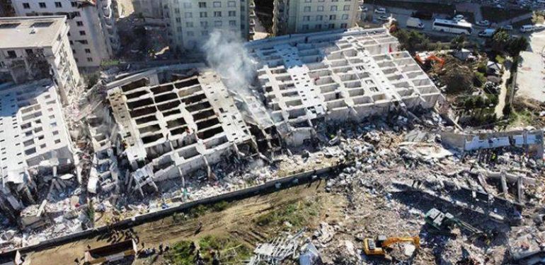 Yaşar: Bina Yan Yattı, Herhangi Bir Çökme Olmadı