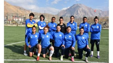 Hakkarigücü Kadın Futbol Takımından 3 Yeni Transfer