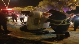 Adana’da Ağaca Çarpan Otomobilin Sürücüsü Yaralandı