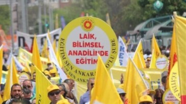 Eğitim Sen, “21 Şubat Dünya Anadili Günü” için basın toplantısı gerçekleştirdi