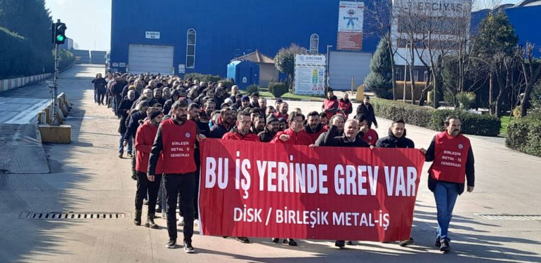 Mersin’de Erciyas Boru’da Grev Başladı