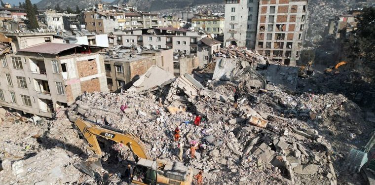 Deprem Bölgesindeki TOKİ Konutları Kurasına ‘Erdoğan Gelecek’ Ertelemesi