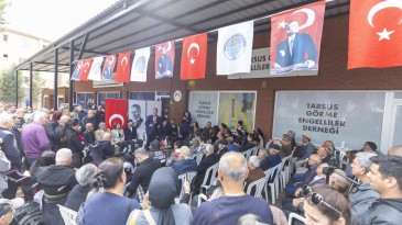 Vahap Seçer, Tarsus Engelli Platformu üyeleriyle buluştu