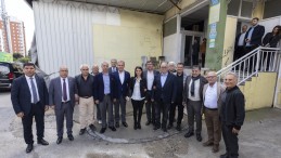 Vahap Seçer, mobilya işçileri ile bir araya geldi