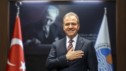 Vahap Seçer’den 8 Mart Emekçi Kadınlar Günü mesajı