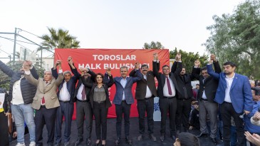 Vahap Seçer’den  Şırnak Uludereliler Yardımlaşma Derneği’ne ziyaret