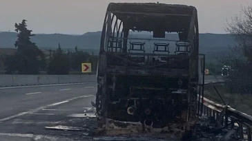 Adana’da yolcu otobüsünde yangın çıktı