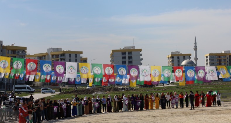 DEM Parti Adana Kadın Meclisi ve Özgür Kadın Hareketi’nden Şölen